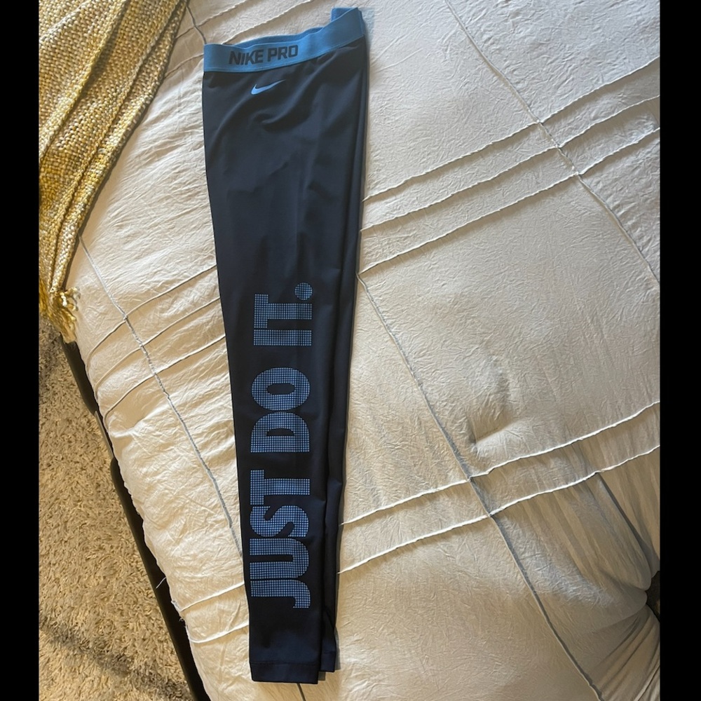 Nike Pro Dri-Fit Workout Leggings